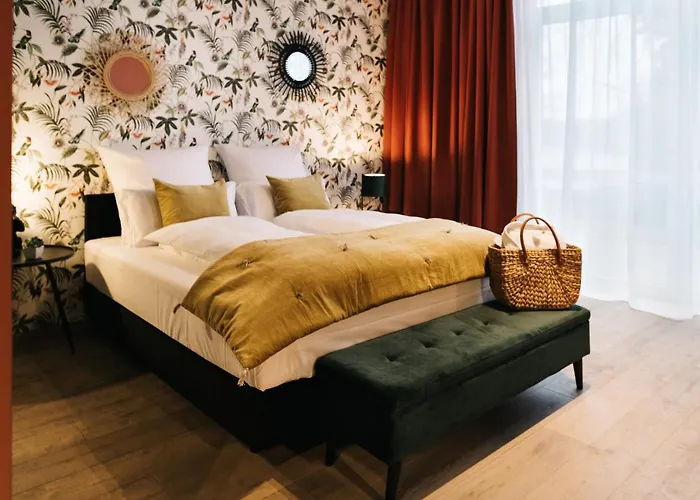 Am - Gaestezimmer Hotel *